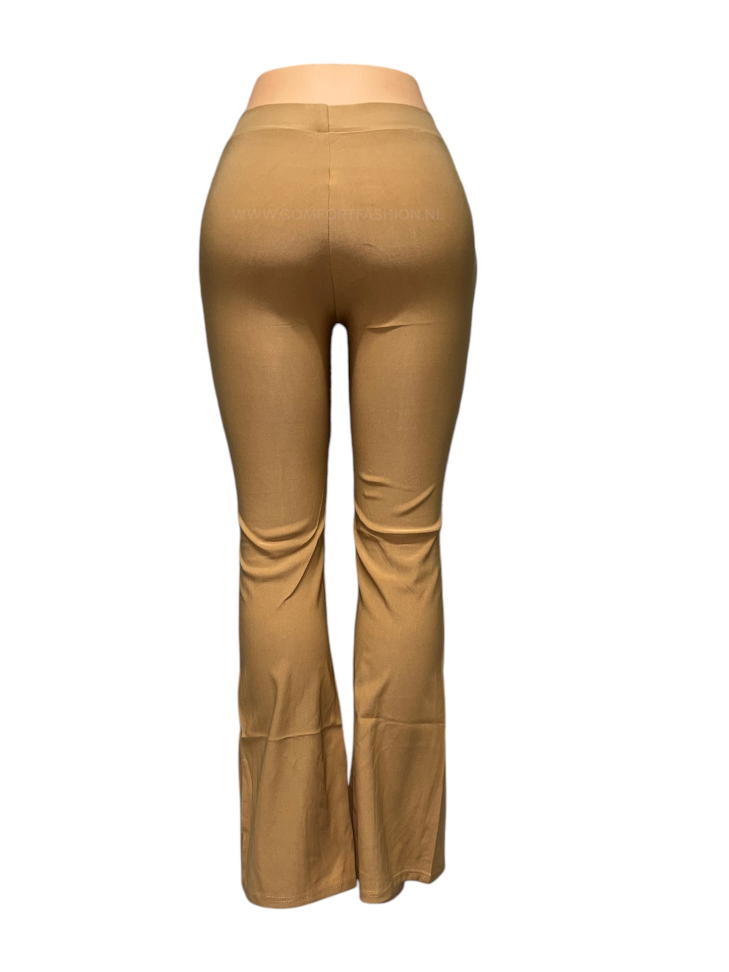-COMFORTBROEK BEIGE FLARED MET SPLIT
