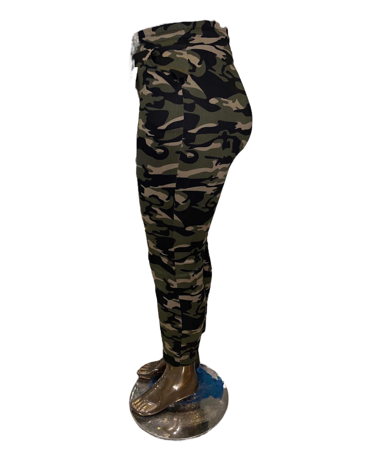 -PANTALÓN CONFORT CAMUFLAJE CON CORDONES